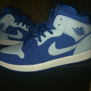 Air Jordan 1 mid, size 12